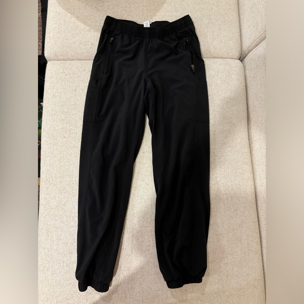 Black athlete girl joggers